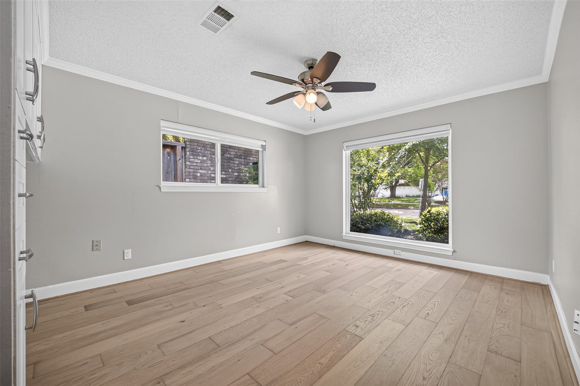 10118 Briar Forest Drive, Houston, TX 77042