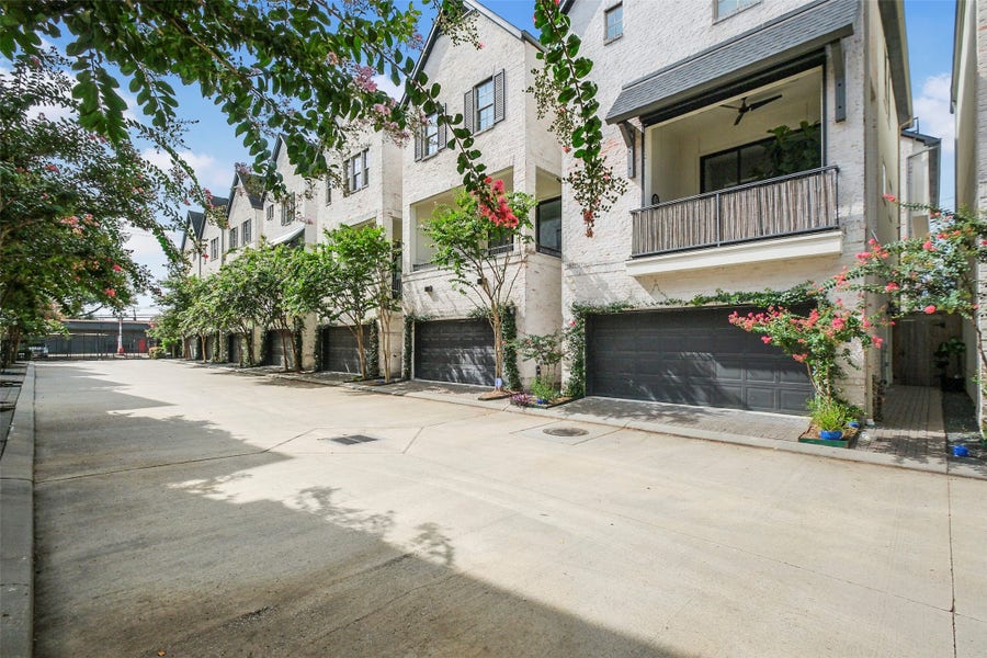 Property photo for 4010 University Grove Street, Houston, TX
