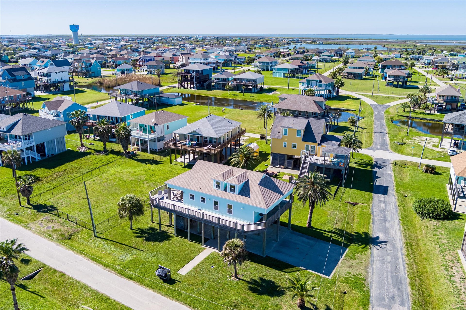 2011 Vista, Crystal Beach, TX 77650 2011 Vista, Crystal Beach, TX 77650