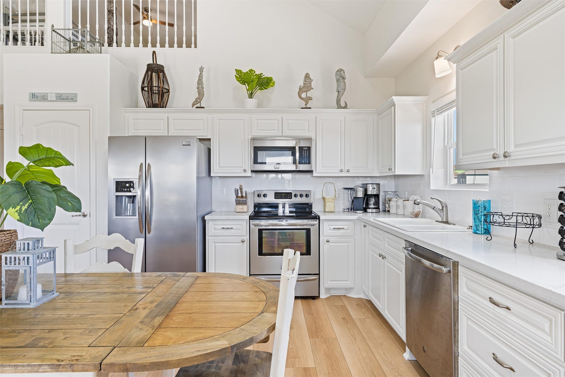 2011 Vista, Crystal Beach, TX 77650 2011 Vista, Crystal Beach, TX 77650