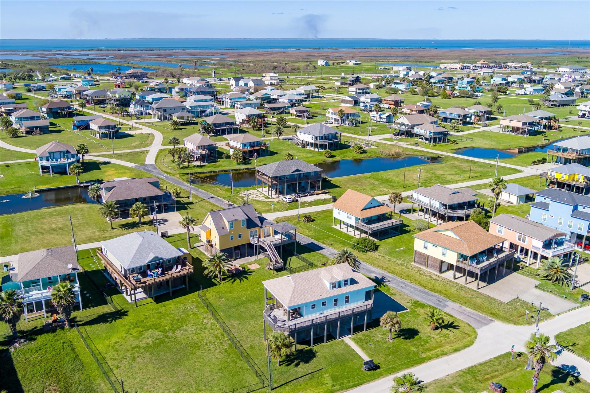 2011 Vista, Crystal Beach, TX 77650 2011 Vista, Crystal Beach, TX 77650