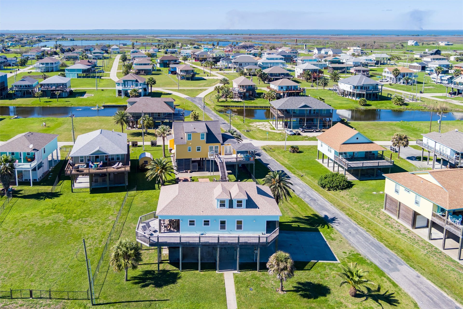 2011 Vista, Crystal Beach, TX 77650 2011 Vista, Crystal Beach, TX 77650