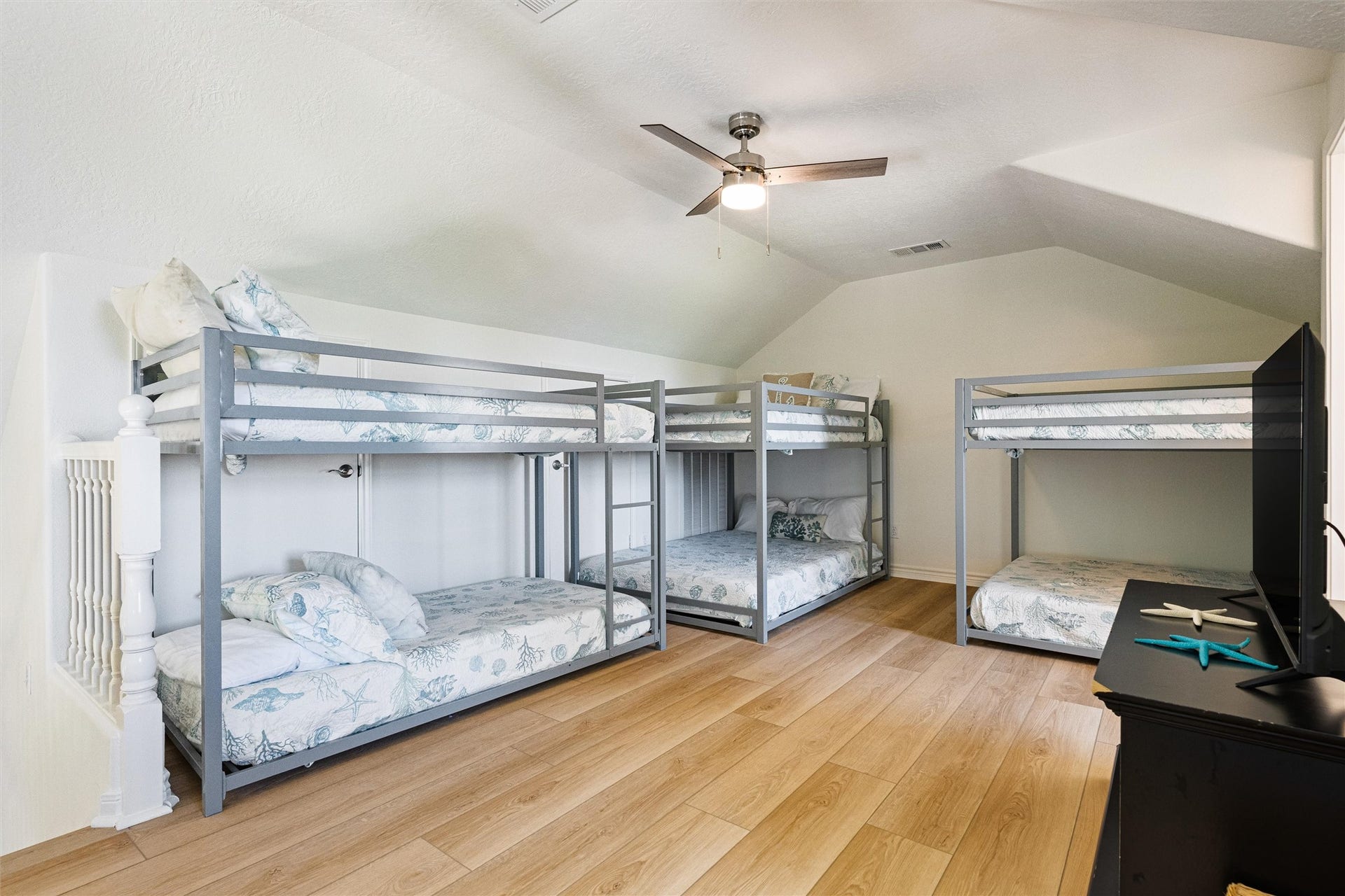 2011 Vista, Crystal Beach, TX 77650 2011 Vista, Crystal Beach, TX 77650