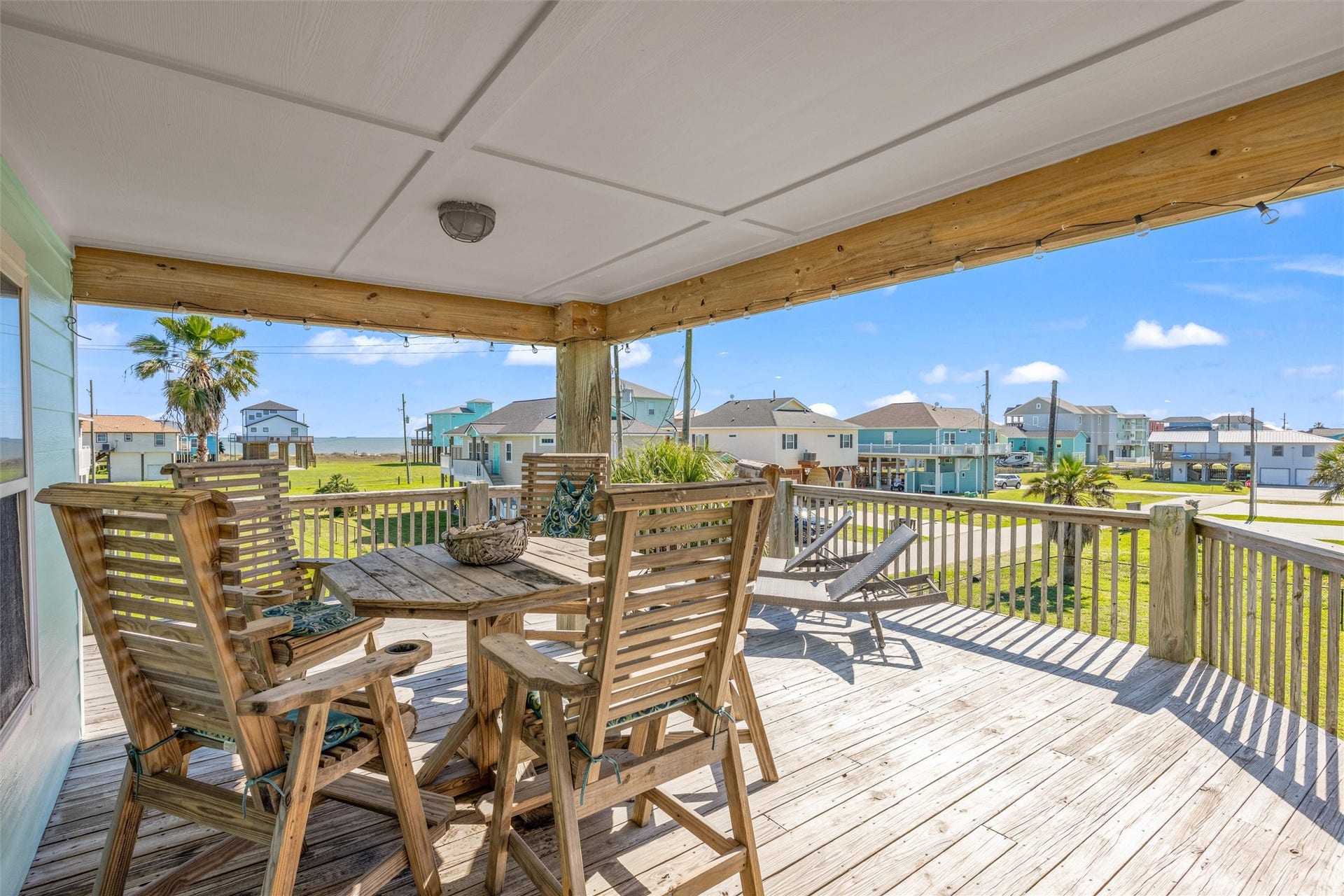 2011 Vista, Crystal Beach, TX 77650 2011 Vista, Crystal Beach, TX 77650