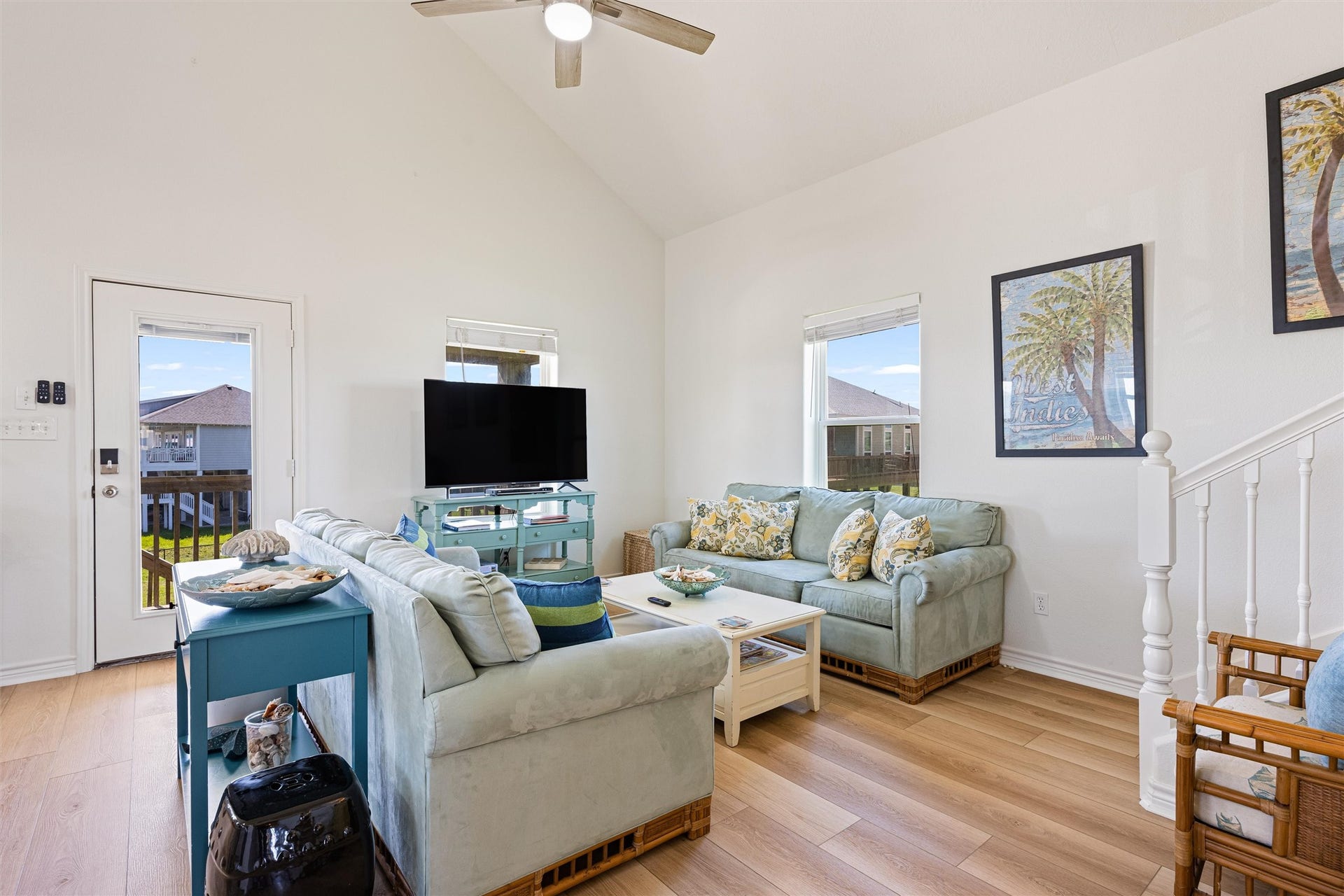 2011 Vista, Crystal Beach, TX 77650 2011 Vista, Crystal Beach, TX 77650