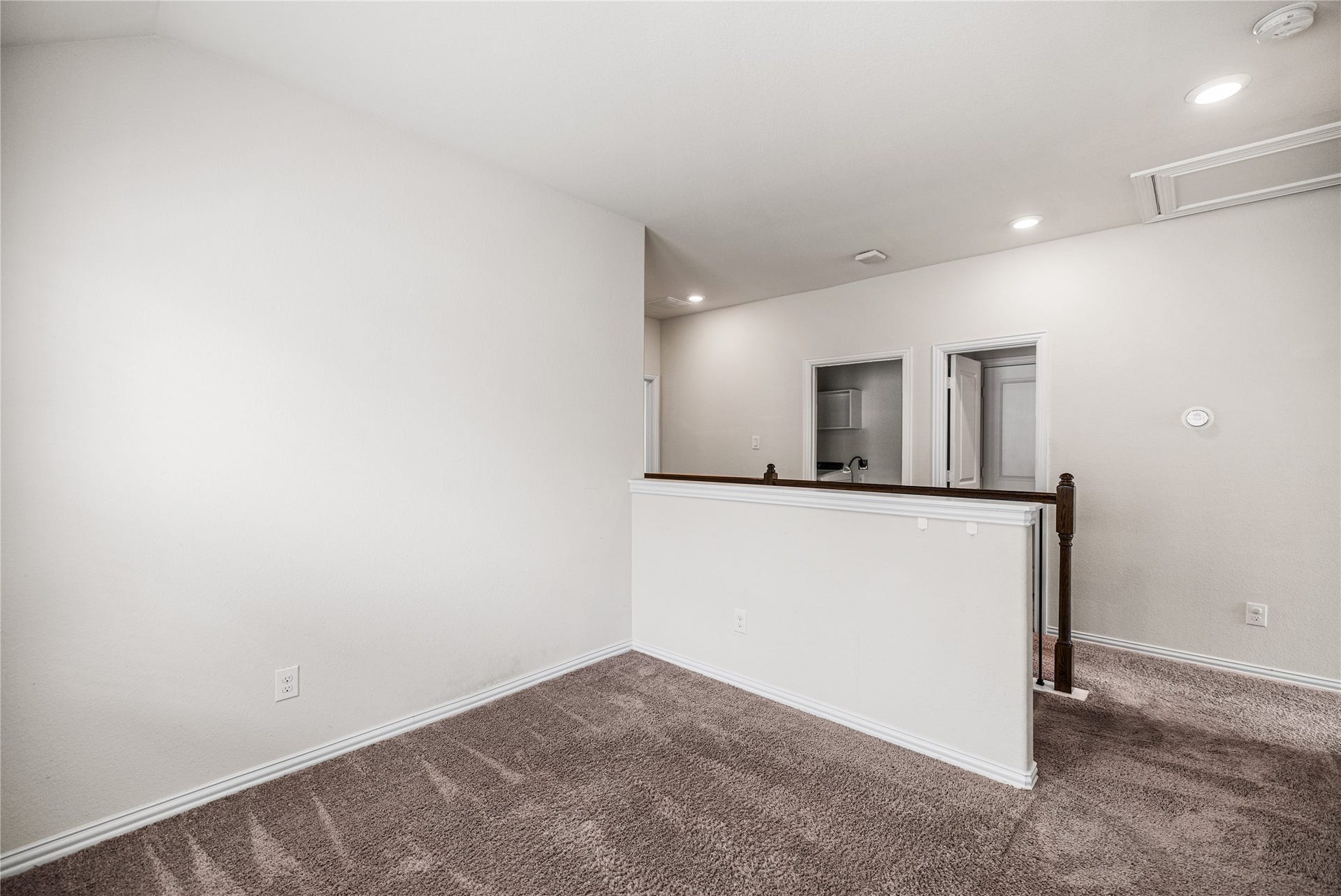 219 Club Crest Lane, Houston, TX 77009