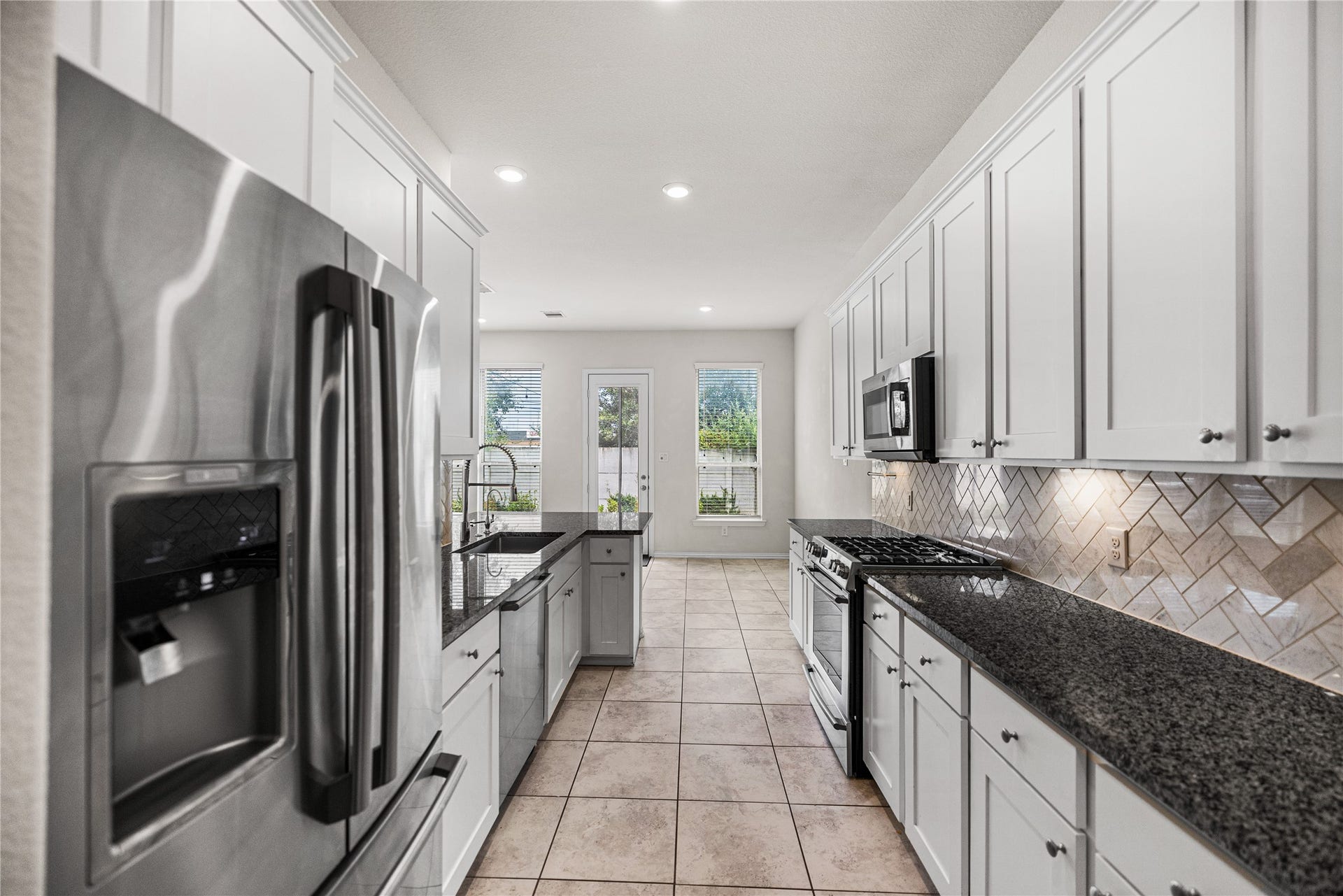 219 Club Crest Lane, Houston, TX 77009
