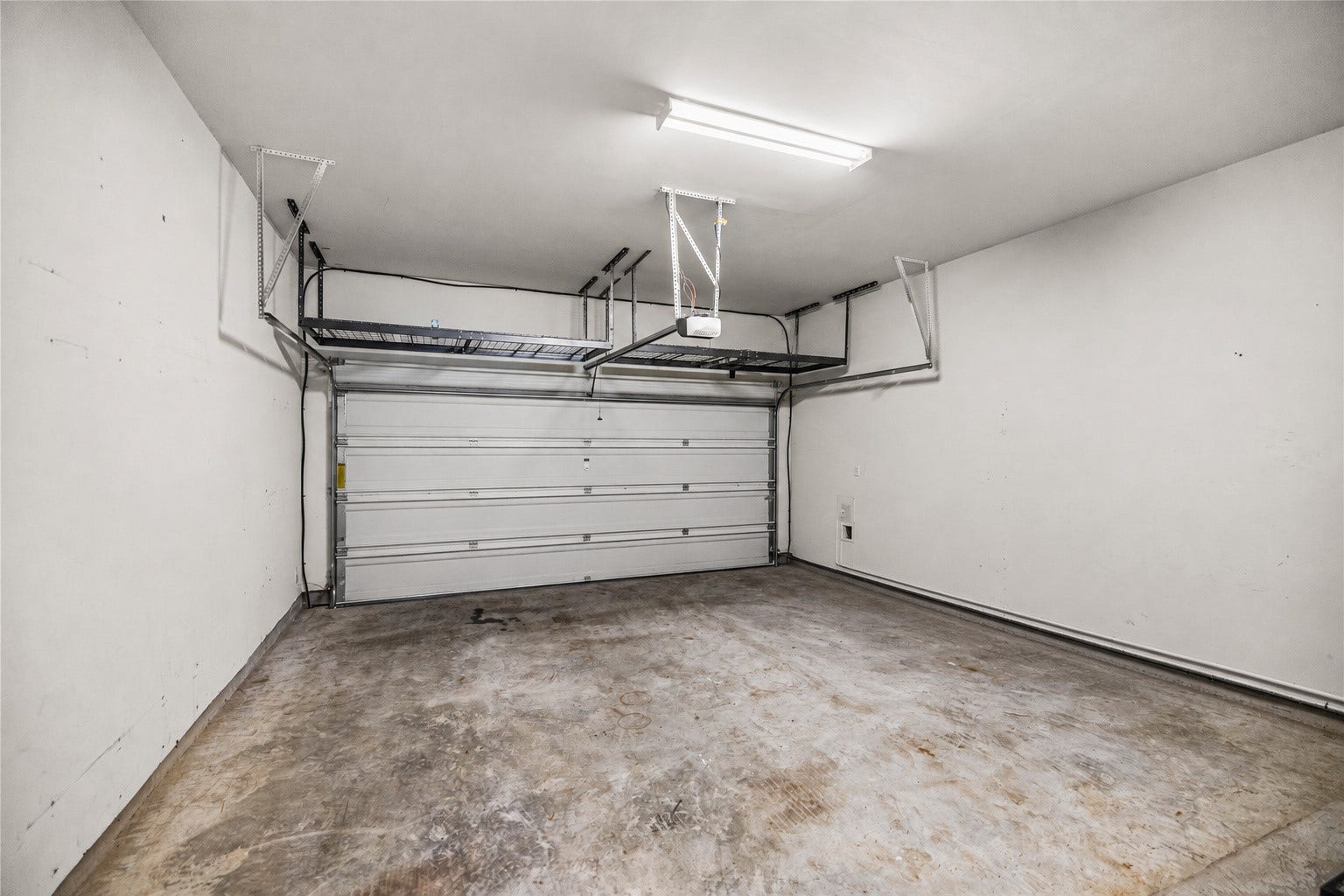 219 Club Crest Lane, Houston, TX 77009