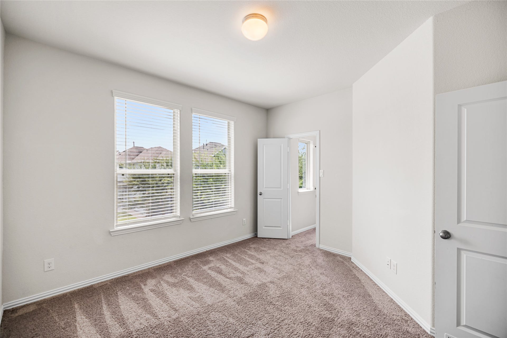 219 Club Crest Lane, Houston, TX 77009