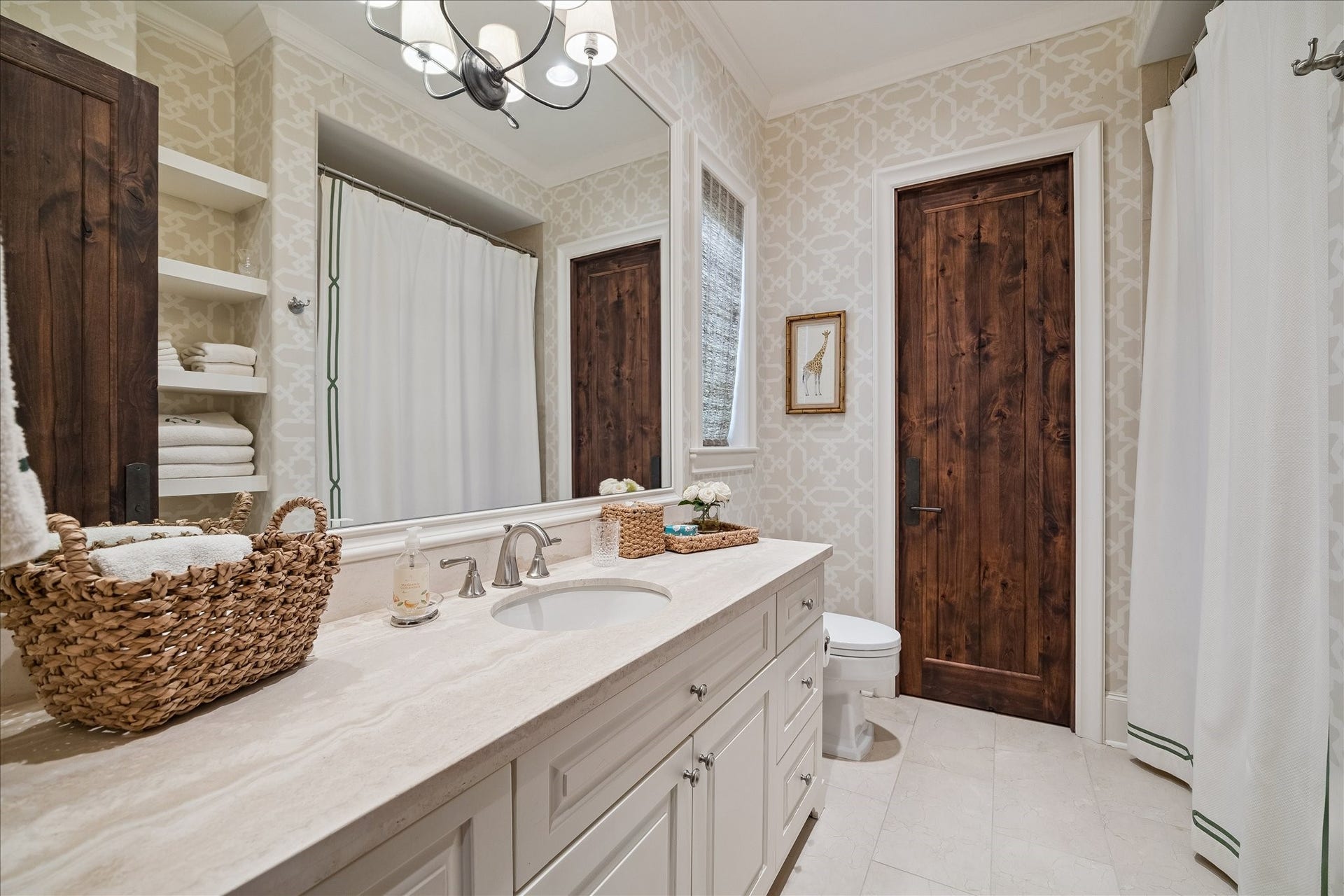 724 W Friar Tuck Lane, Houston, TX 77024 724 W Friar Tuck Lane, Houston, TX 77024