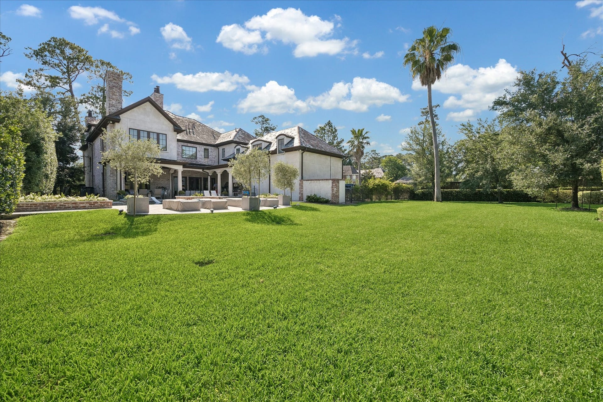 724 W Friar Tuck Lane, Houston, TX 77024 724 W Friar Tuck Lane, Houston, TX 77024