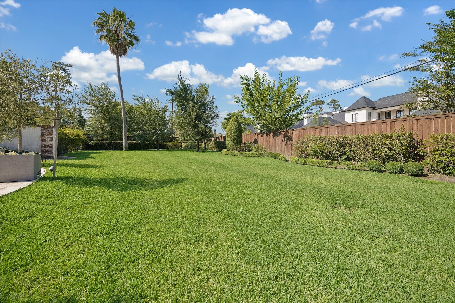 724 W Friar Tuck Lane, Houston, TX 77024 724 W Friar Tuck Lane, Houston, TX 77024