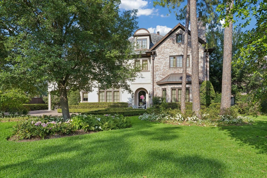 Property photo for 724 W Friar Tuck Lane, Houston, TX