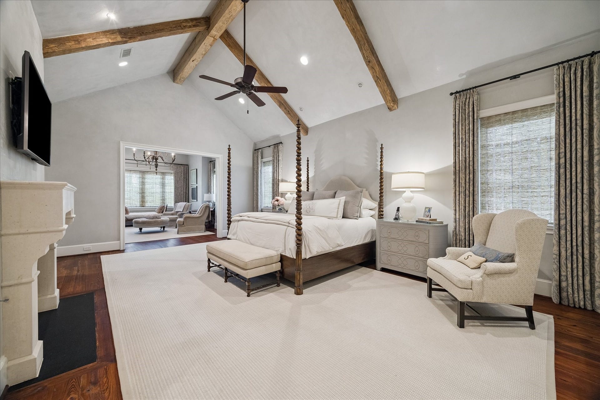 724 W Friar Tuck Lane, Houston, TX 77024 724 W Friar Tuck Lane, Houston, TX 77024