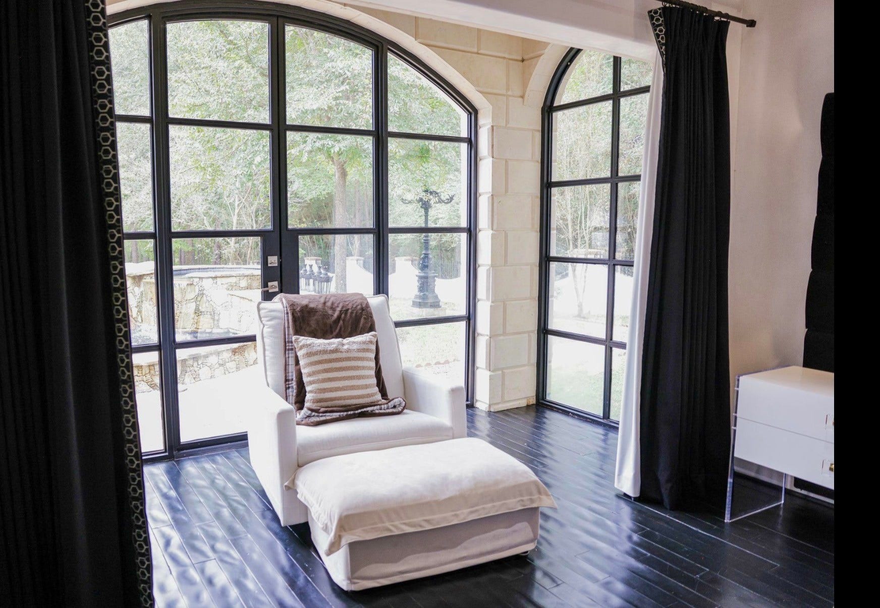 Relaxed elegance with picturesque pool views!
