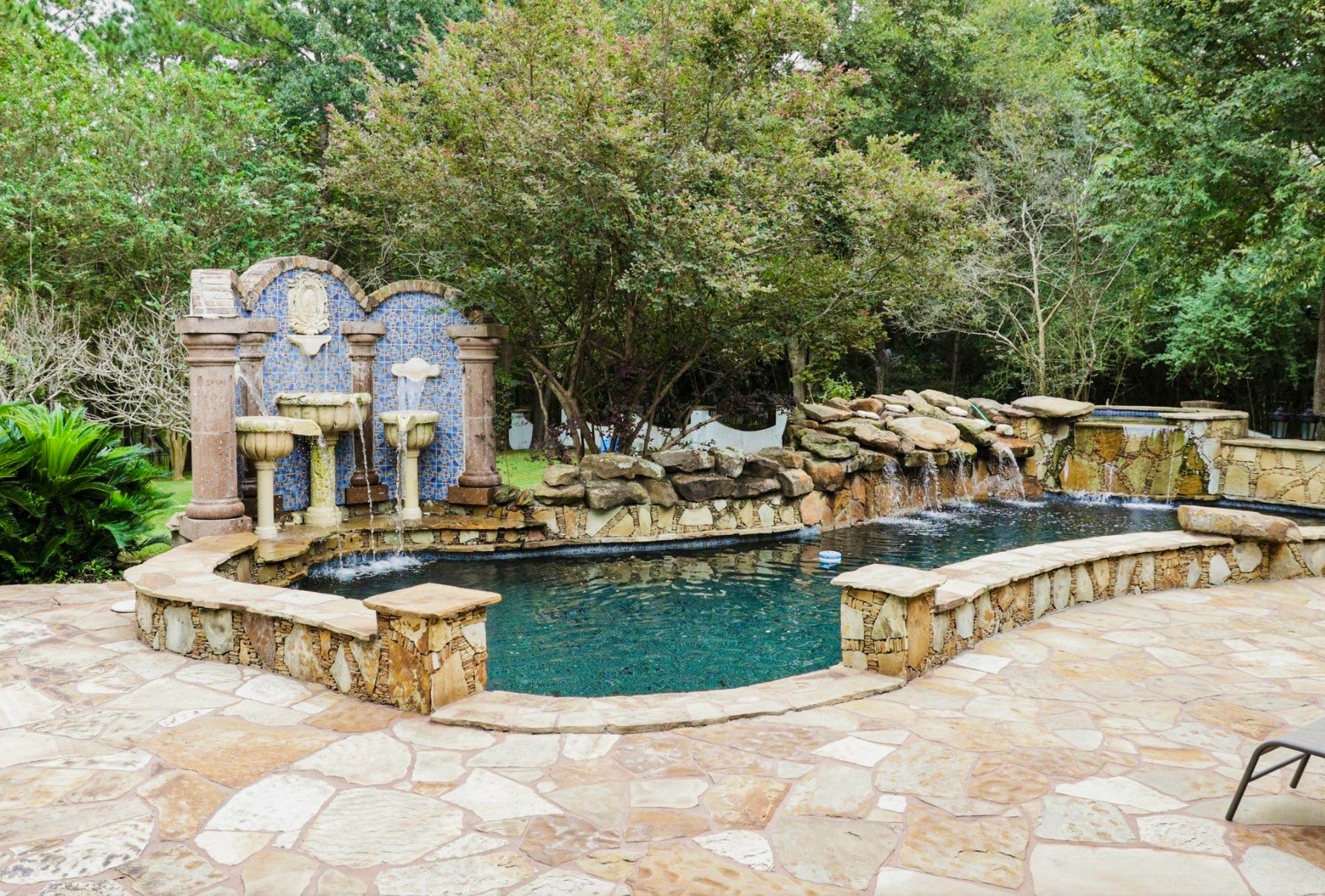 Your own Mediterranean oasis!
