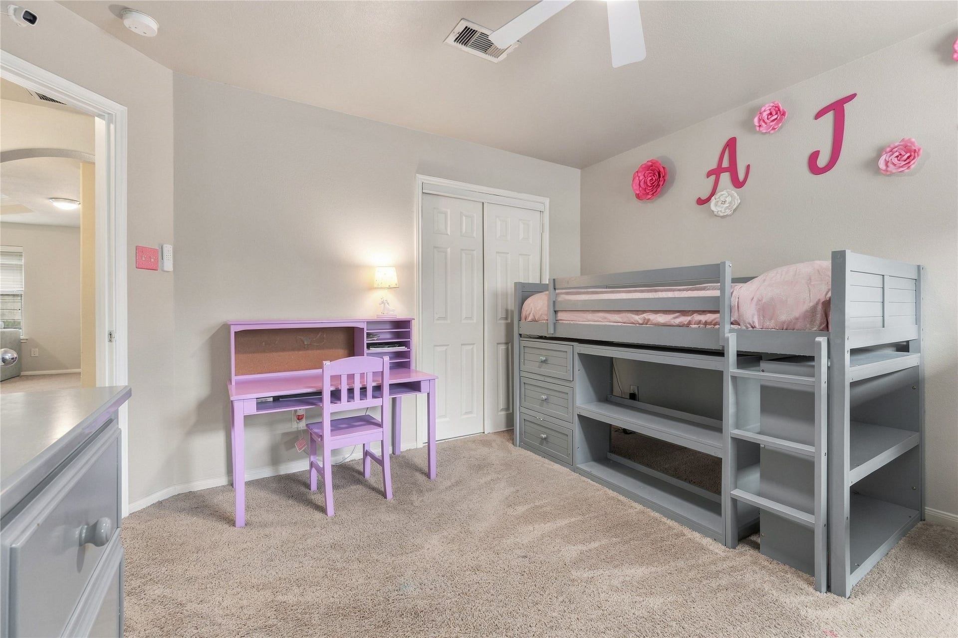 20815 S Blue Hyacinth Drive, Cypress, TX 77433 The spacious layout easily accommodates substantial bedroom furniture while leaving open floor space.