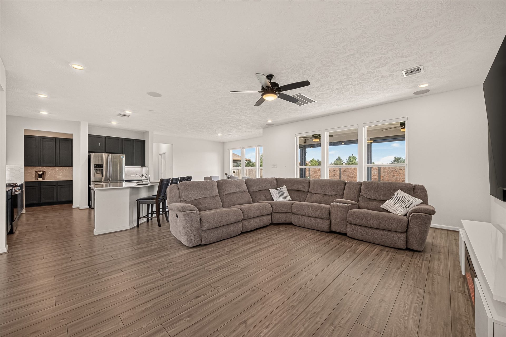 12939 Basswood Summit Drive, Houston, TX 77044 12939 Basswood Summit Drive, Houston, TX 77044