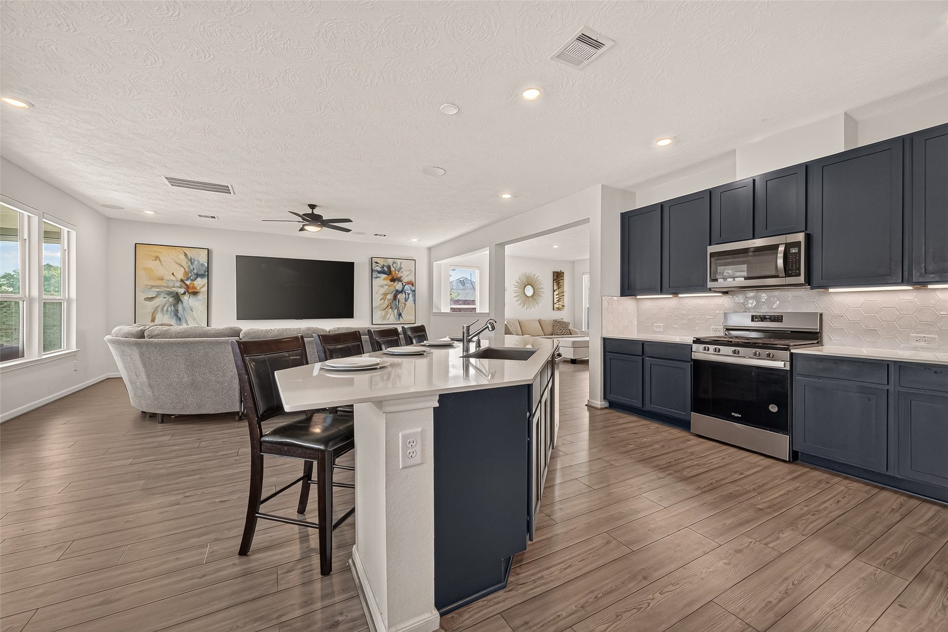 12939 Basswood Summit Drive, Houston, TX 77044 12939 Basswood Summit Drive, Houston, TX 77044