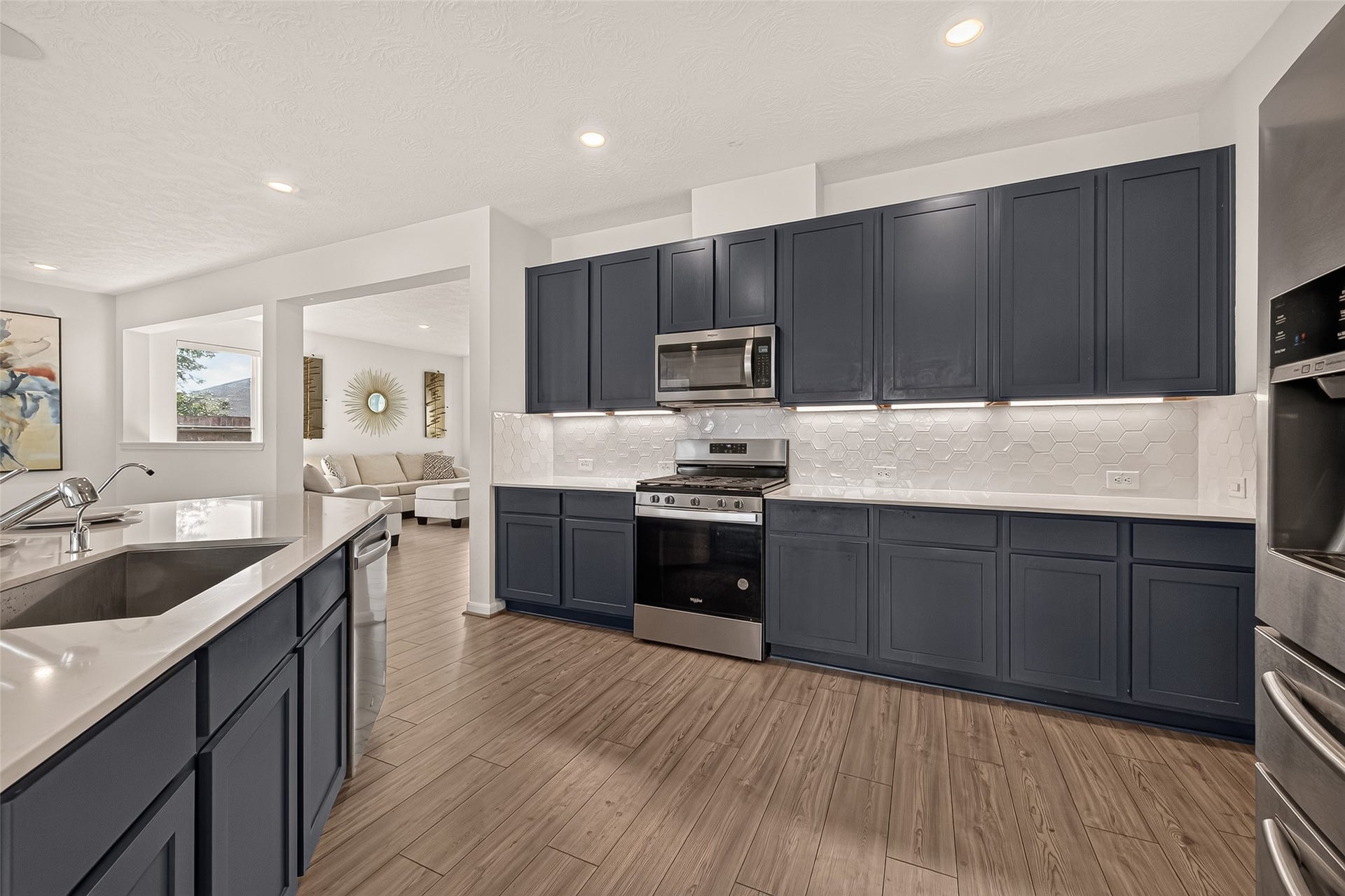12939 Basswood Summit Drive, Houston, TX 77044 12939 Basswood Summit Drive, Houston, TX 77044