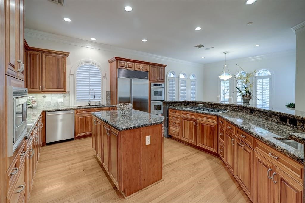 4951 Tilbury Estates Drive, Houston, TX 77056