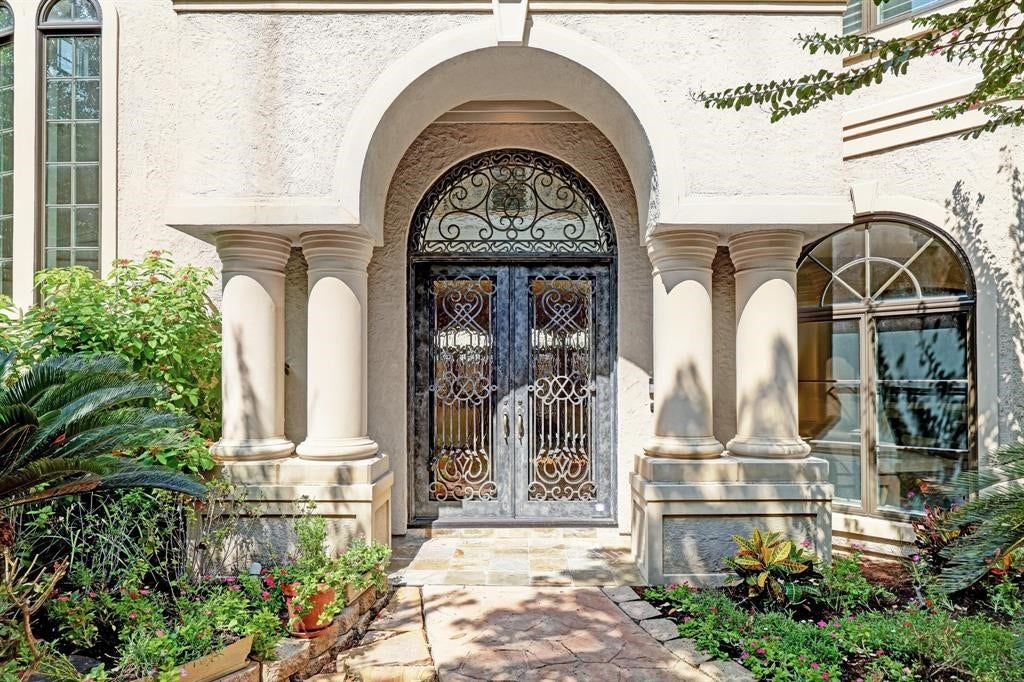 4951 Tilbury Estates Drive, Houston, TX 77056