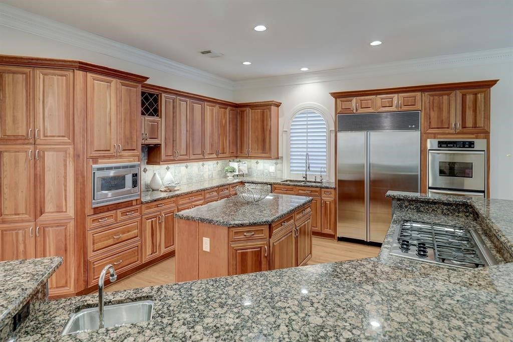4951 Tilbury Estates Drive, Houston, TX 77056
