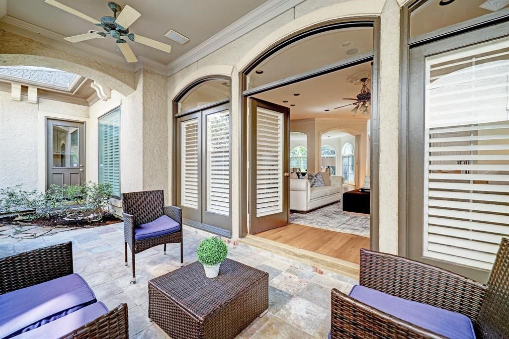 4951 Tilbury Estates Drive, Houston, TX 77056