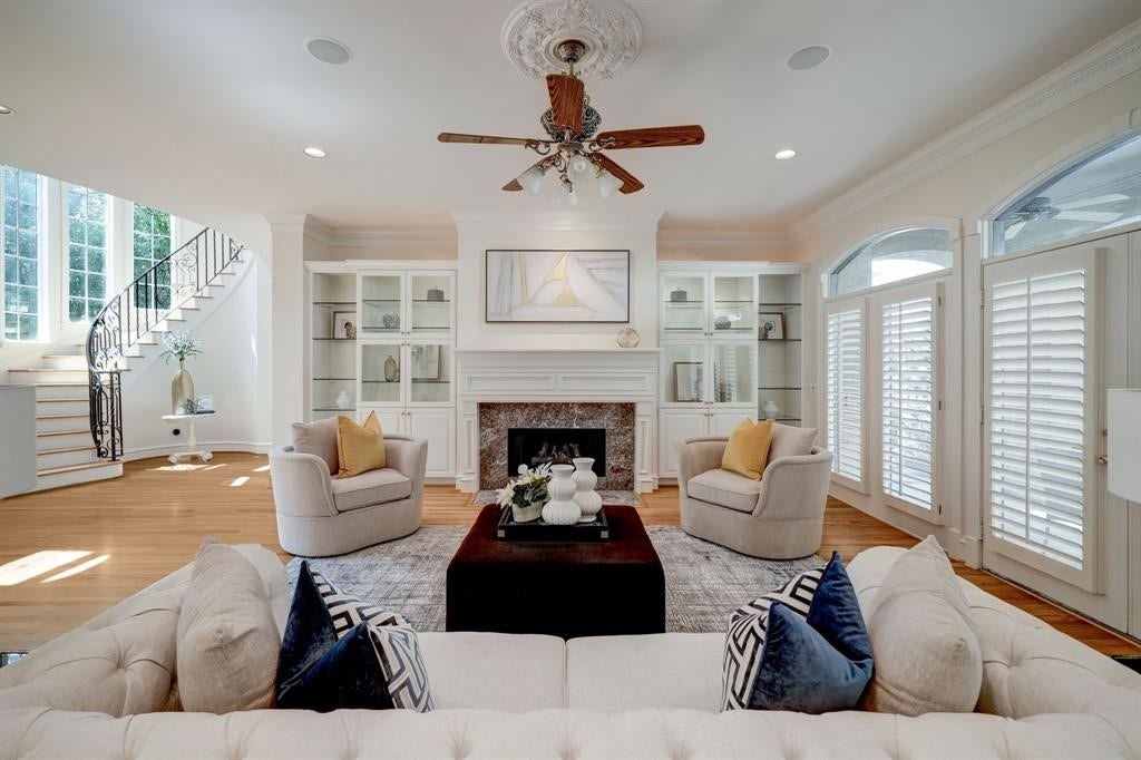 4951 Tilbury Estates Drive, Houston, TX 77056