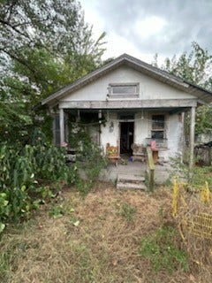 Property photo for 130 Basswood Street, Houston, TX