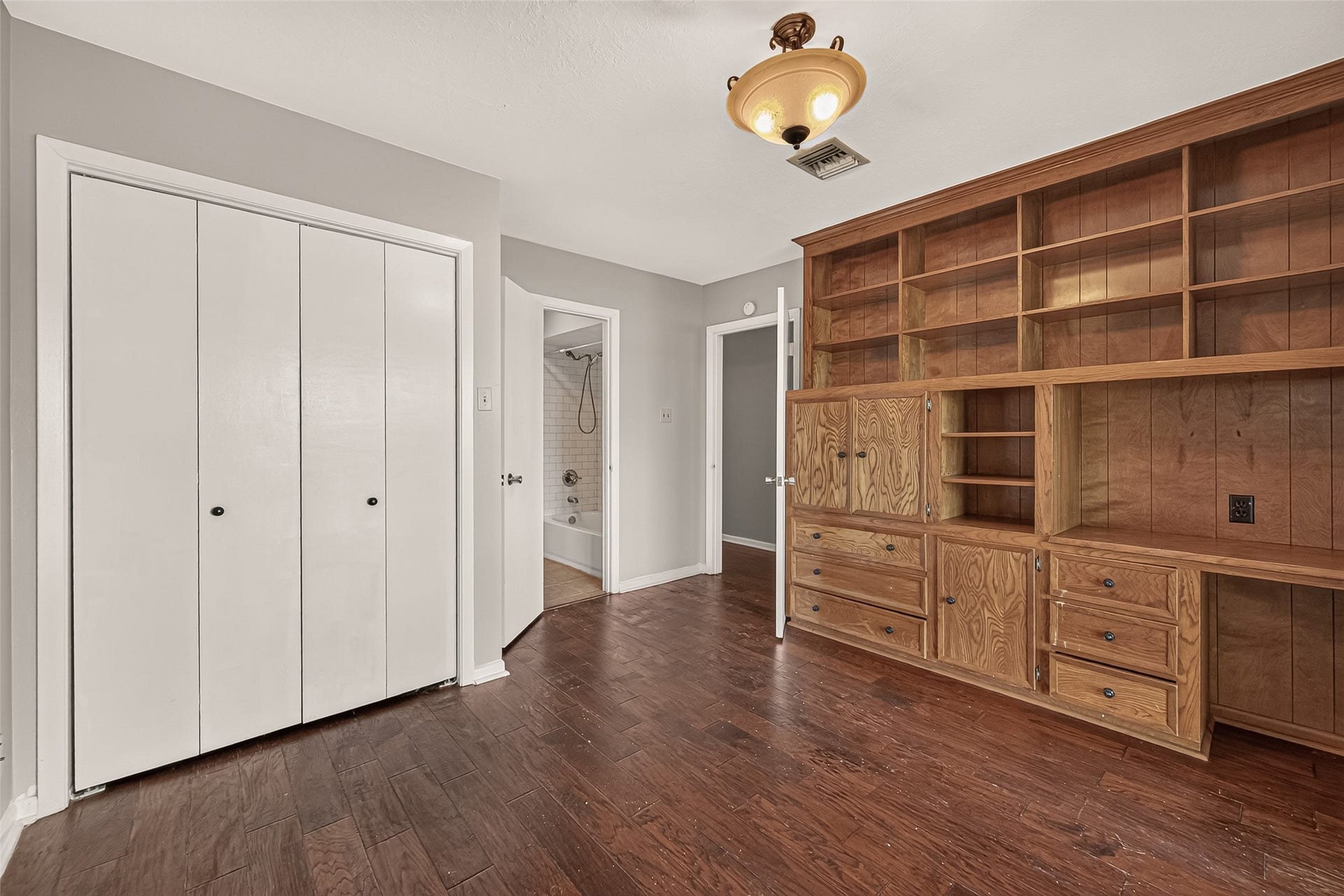 15318 Torry Pines Road, Houston, TX 77062 15318 Torry Pines Road, Houston, TX 77062
