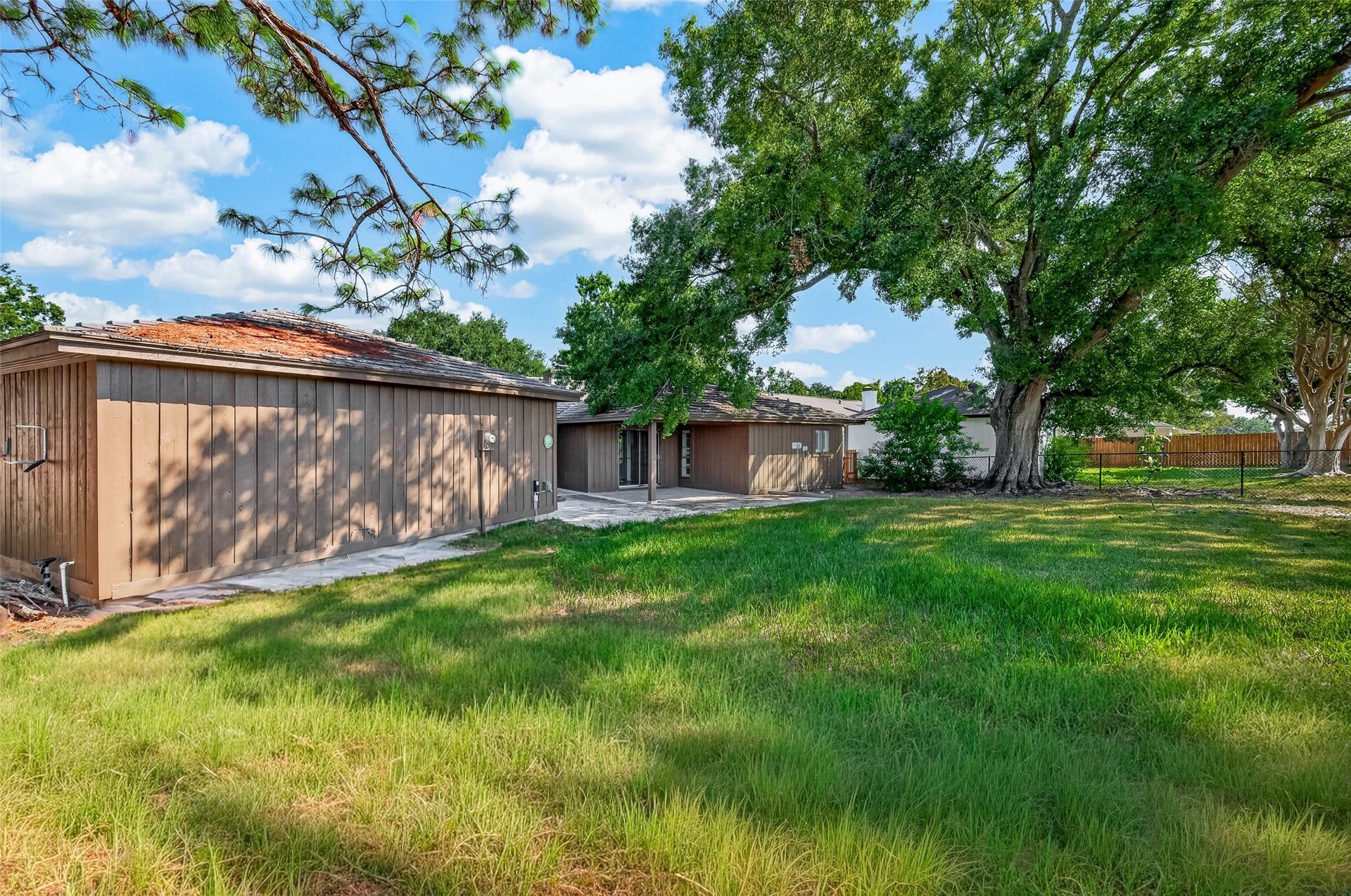 15318 Torry Pines Road, Houston, TX 77062 15318 Torry Pines Road, Houston, TX 77062