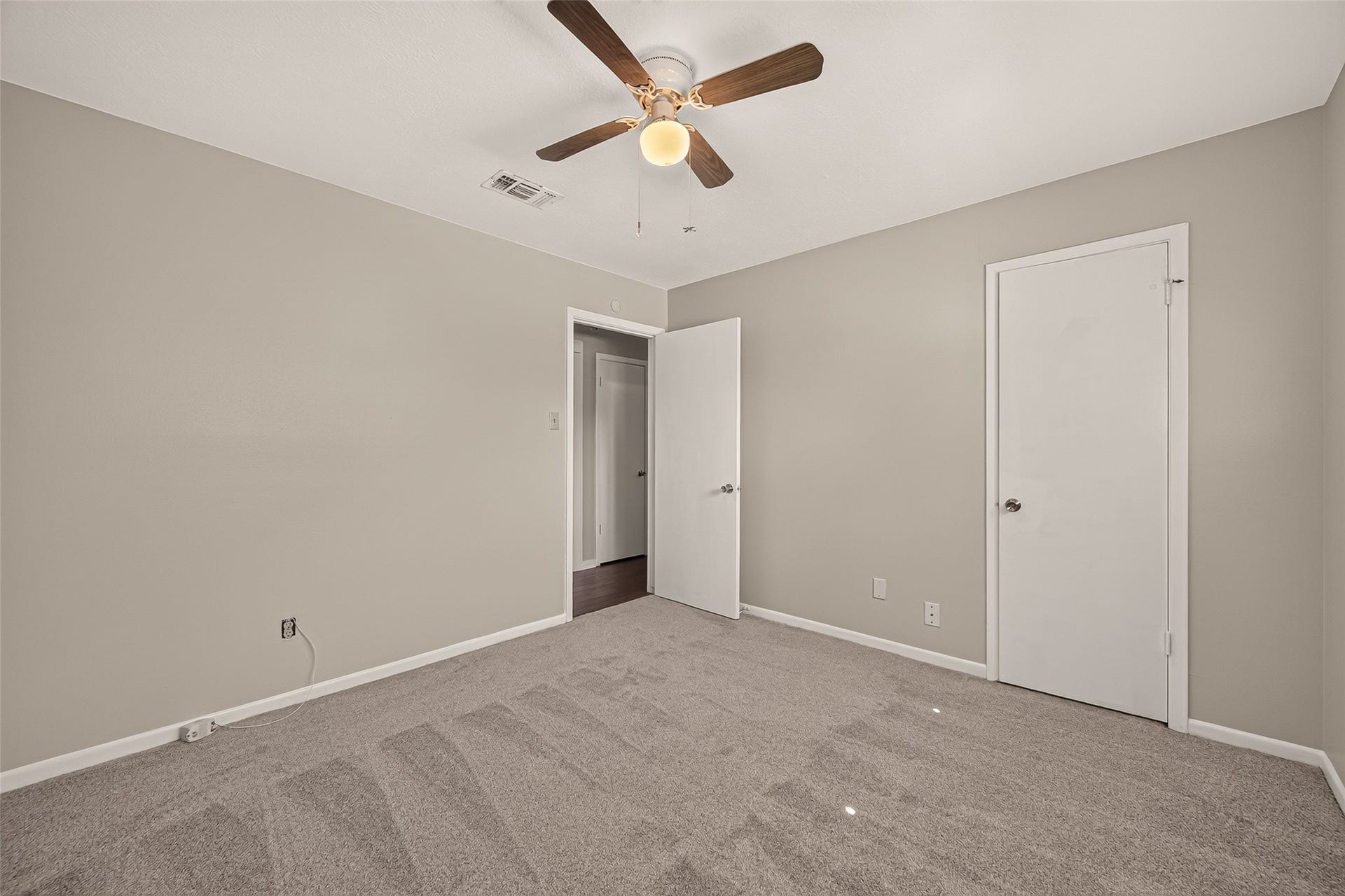 15318 Torry Pines Road, Houston, TX 77062 15318 Torry Pines Road, Houston, TX 77062