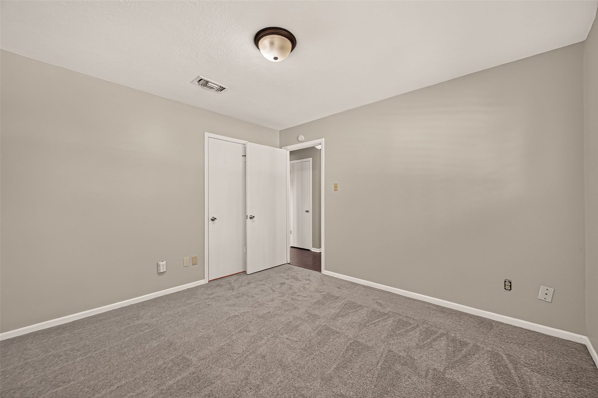 15318 Torry Pines Road, Houston, TX 77062 15318 Torry Pines Road, Houston, TX 77062