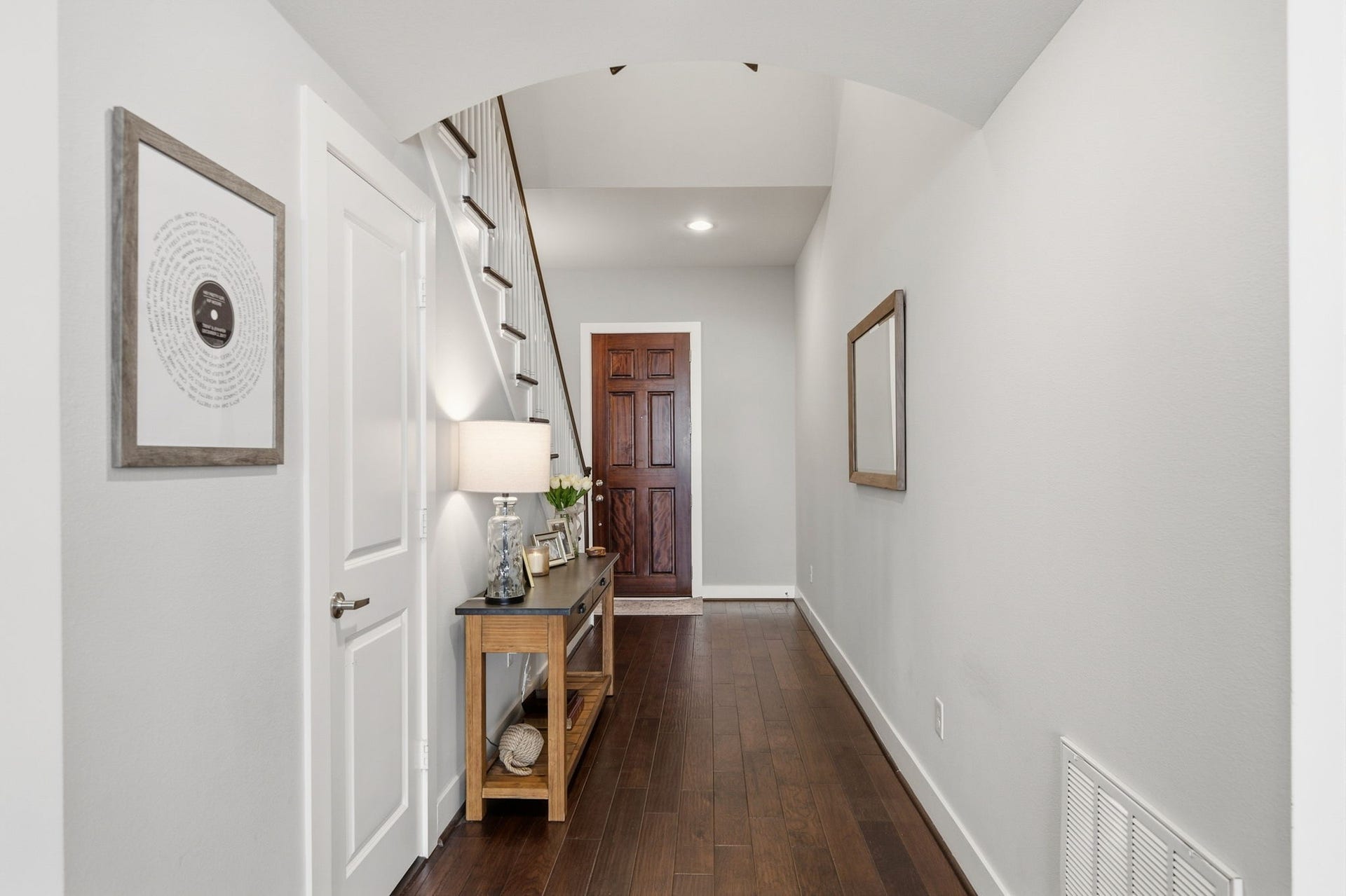 8816 Hollister Square Court, Houston, TX 77080 8816 Hollister Square Court, Houston, TX 77080