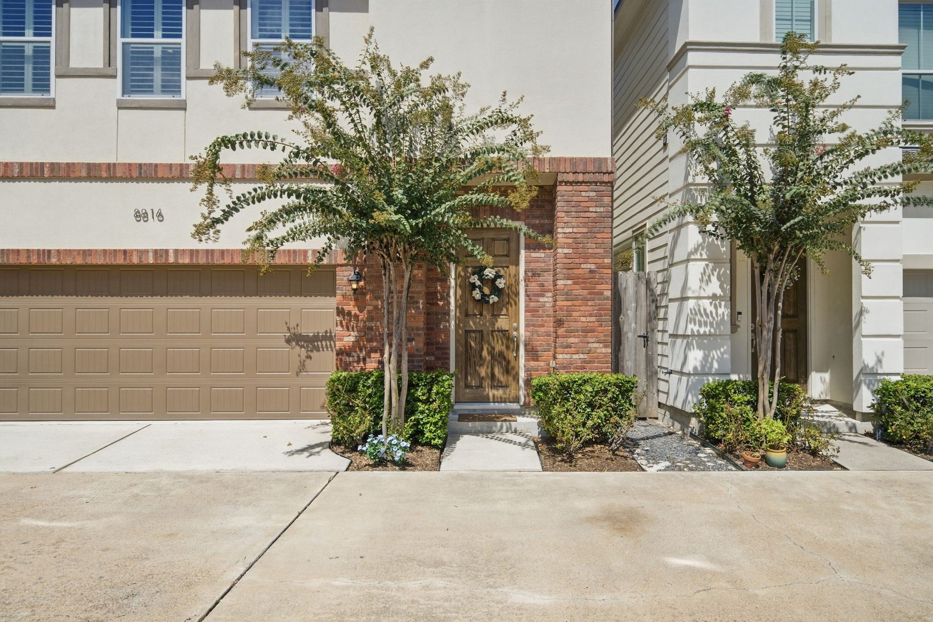 8816 Hollister Square Court, Houston, TX 77080 8816 Hollister Square Court, Houston, TX 77080