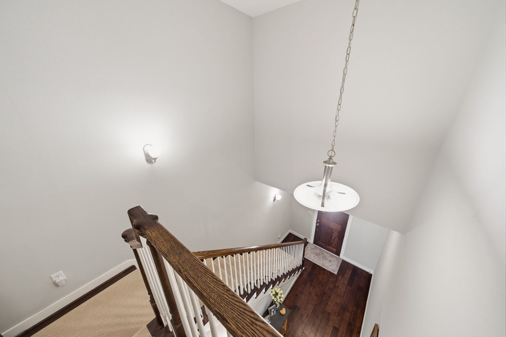 8816 Hollister Square Court, Houston, TX 77080 8816 Hollister Square Court, Houston, TX 77080