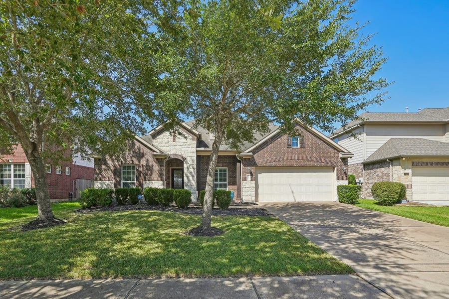Property photo for 8002 Riverine Terrace Drive, Richmond, TX