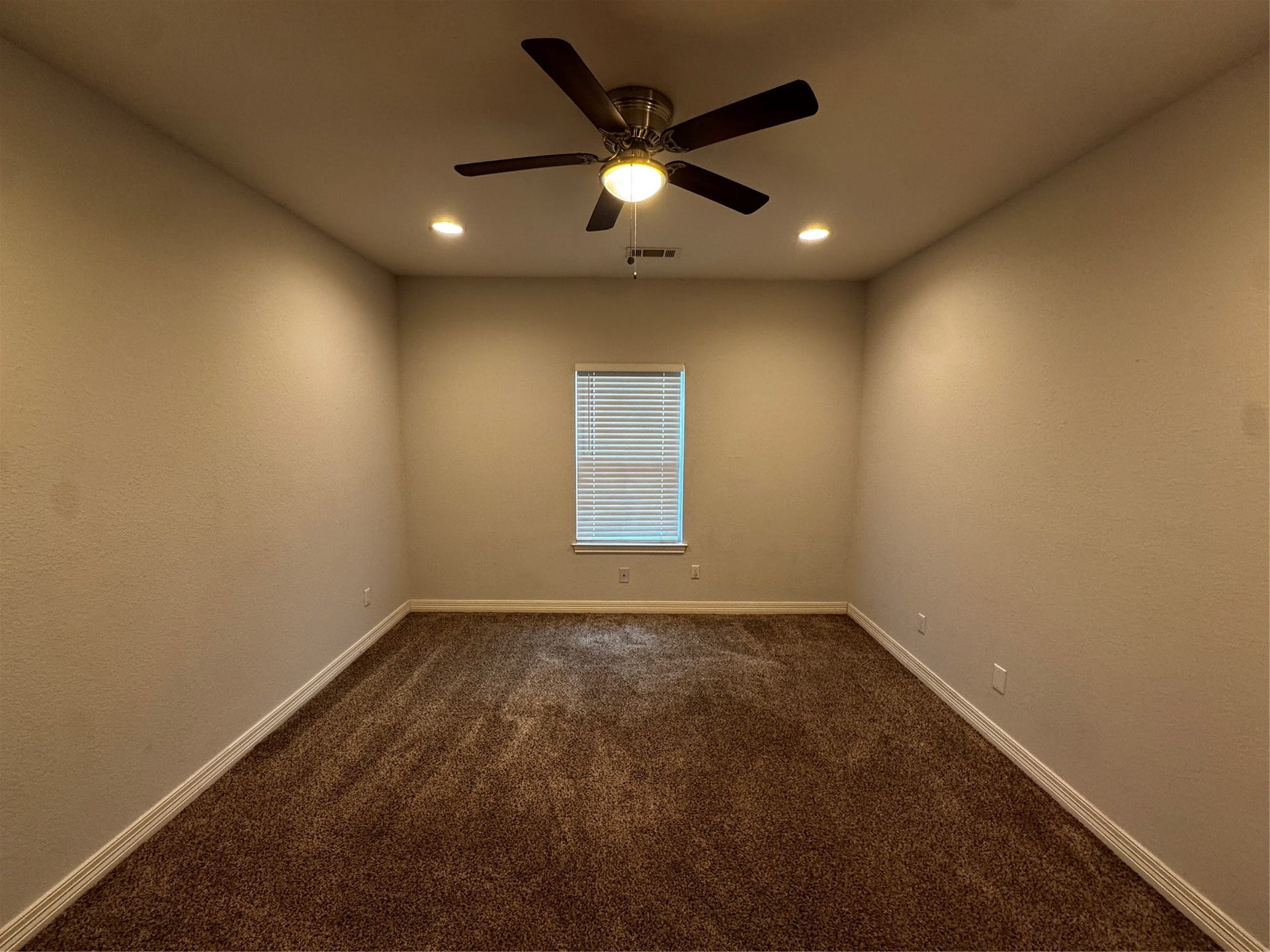 8205 Oak Knoll Lane, #B, Houston, TX 77028 8205 Oak Knoll Lane, #B, Houston, TX 77028