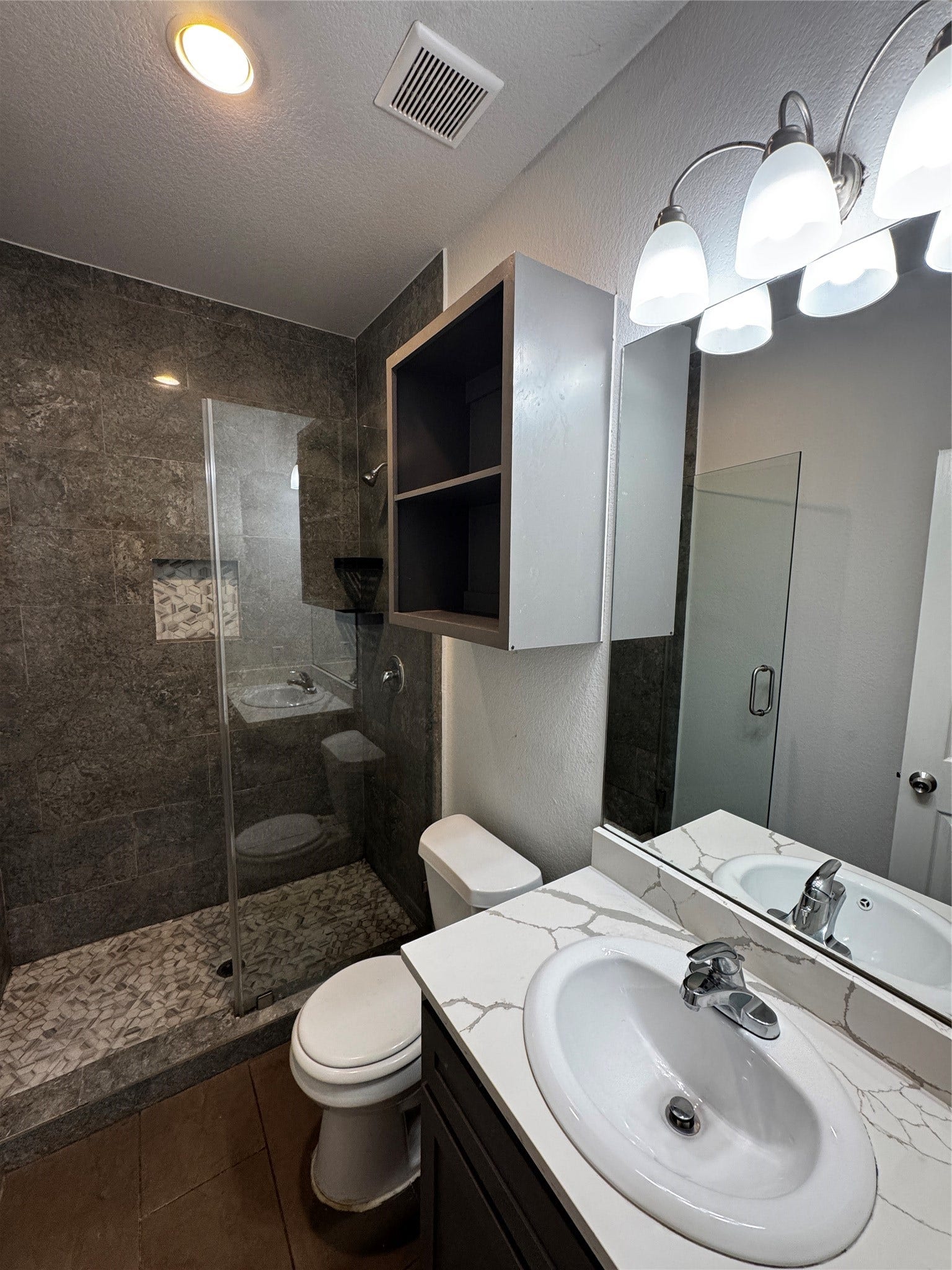8205 Oak Knoll Lane, #B, Houston, TX 77028 8205 Oak Knoll Lane, #B, Houston, TX 77028