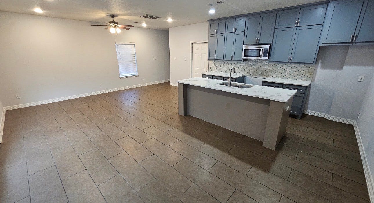 8205 Oak Knoll Lane, #B, Houston, TX 77028 8205 Oak Knoll Lane, #B, Houston, TX 77028