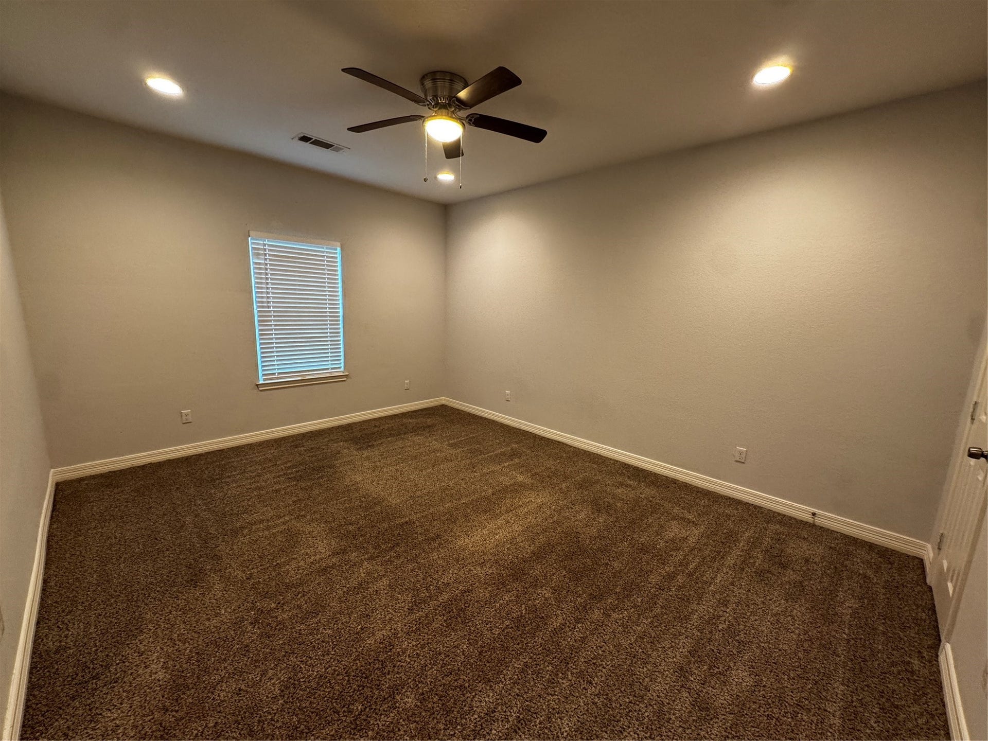 8205 Oak Knoll Lane, #B, Houston, TX 77028 8205 Oak Knoll Lane, #B, Houston, TX 77028