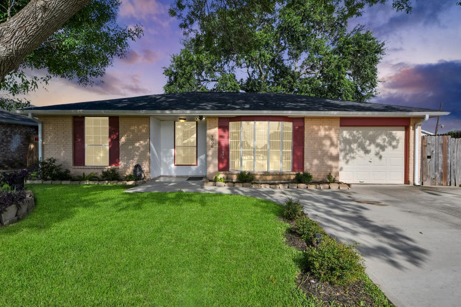 Property photo for 7806 Belle Glen Drive, Houston, TX