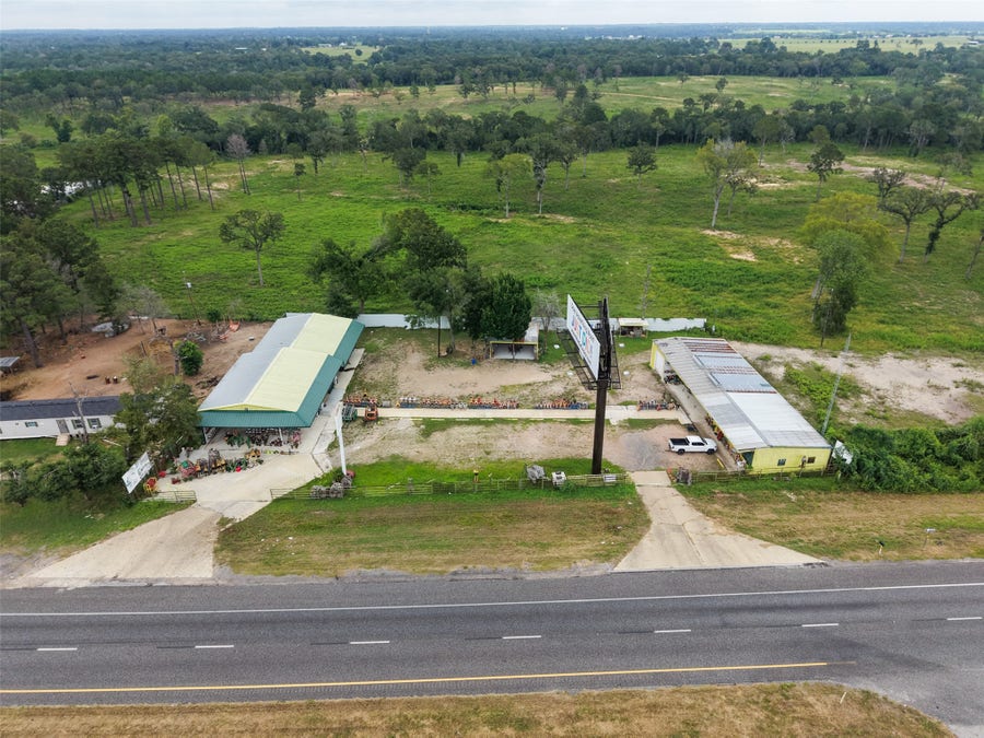 Property photo for 26962 Hwy 6, Hempstead, TX