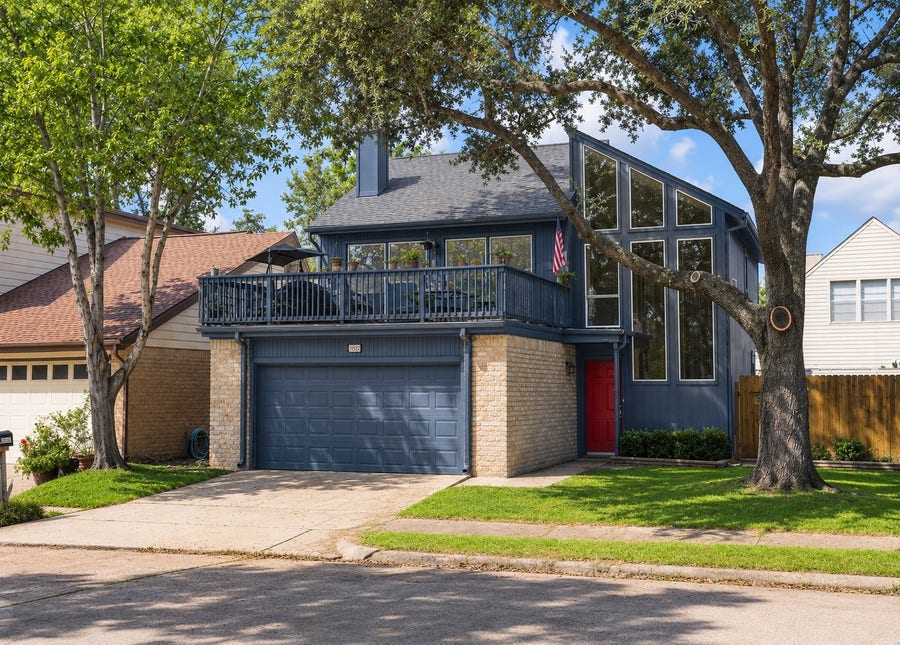 Property photo for 5030 Autumn Forest Drive, Houston, TX