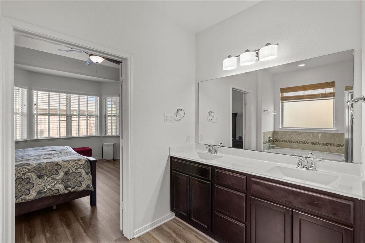 944 Francesca Court, League City, TX 77573 944 Francesca Court, League City, TX 77573