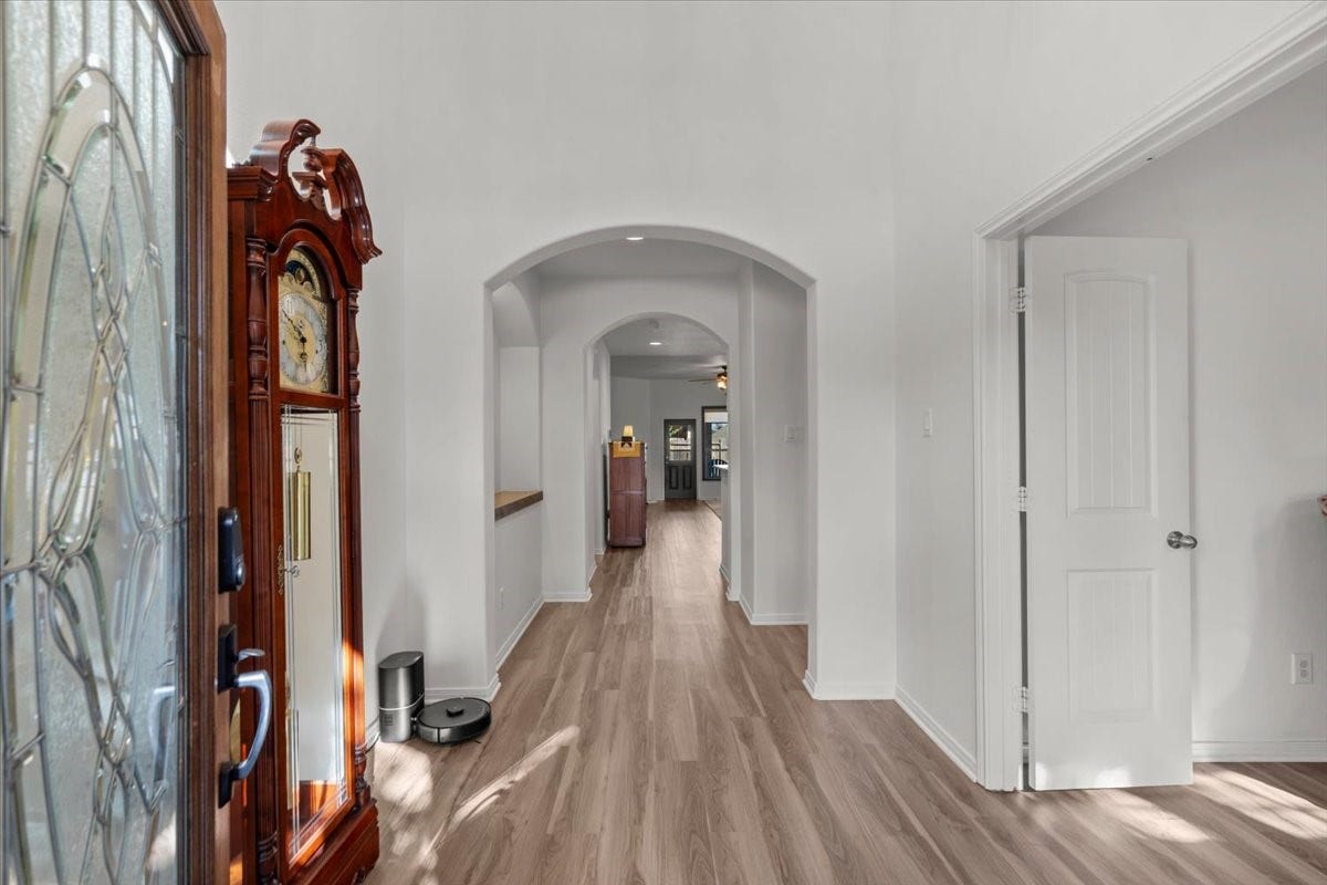 944 Francesca Court, League City, TX 77573 Foyer area