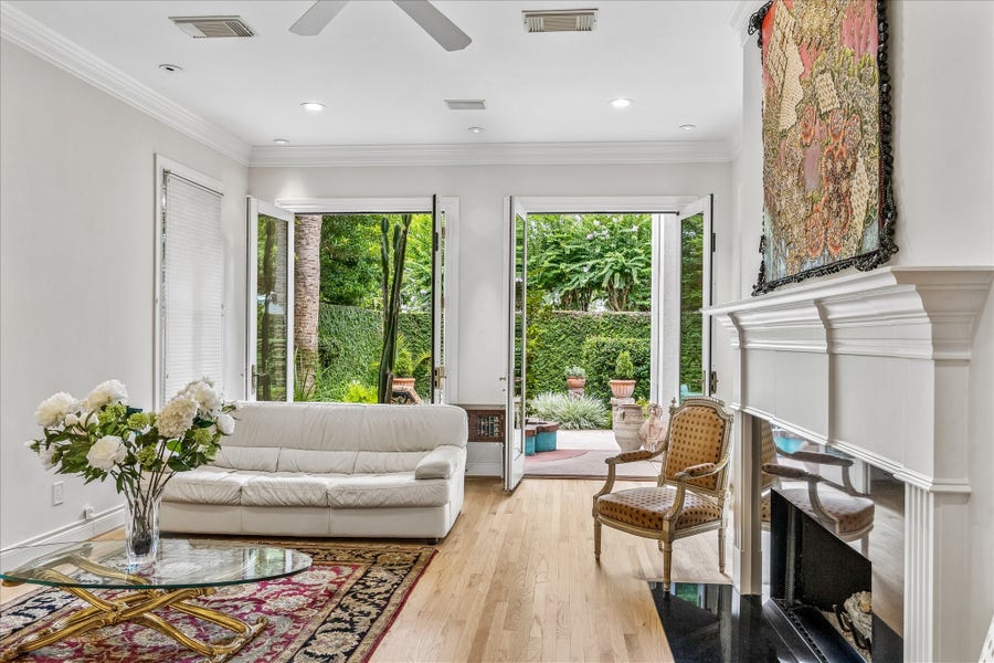 Property photo for 4131 N Boulevard Park, Houston, TX