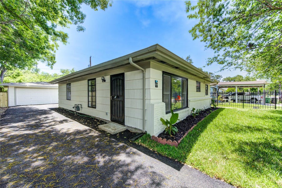 Property photo for 4914 Pershing Street, Houston, TX