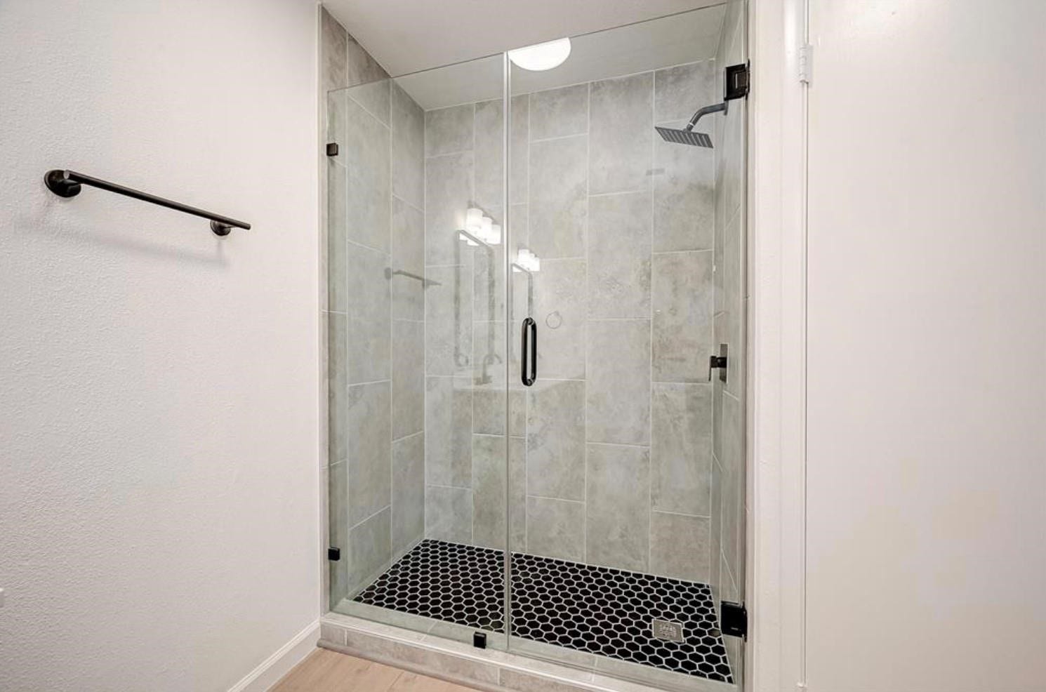 17047 Carbridge Drive, Houston, TX 77084 17047 Carbridge Drive, Houston, TX 77084